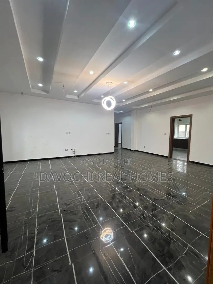 3bdrm Apartment in Ikate Elegushi for rent in Ikate-Elegushi