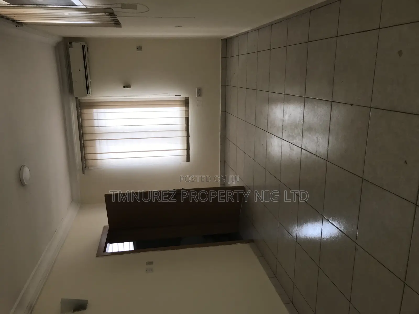 3bedroom Apertment for Rent for an Office in Lekki Expressway