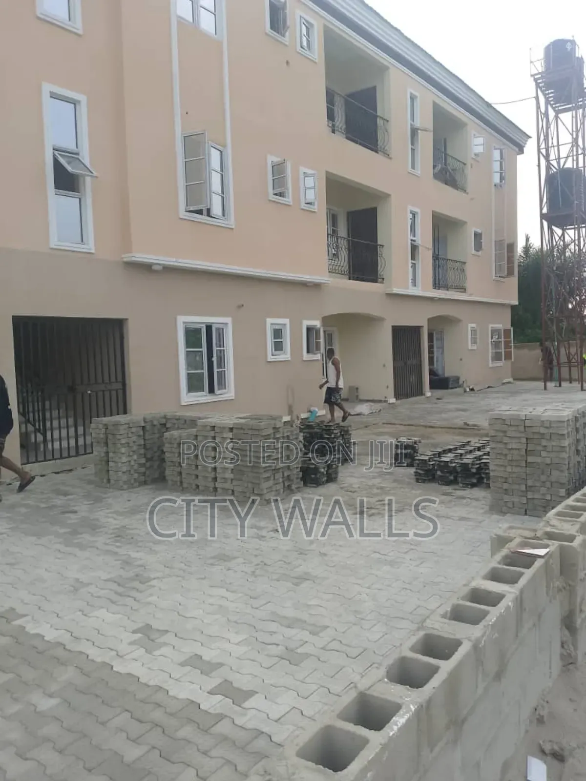 2bdrm Block of Flats in Ogombo for rent in Ogombo