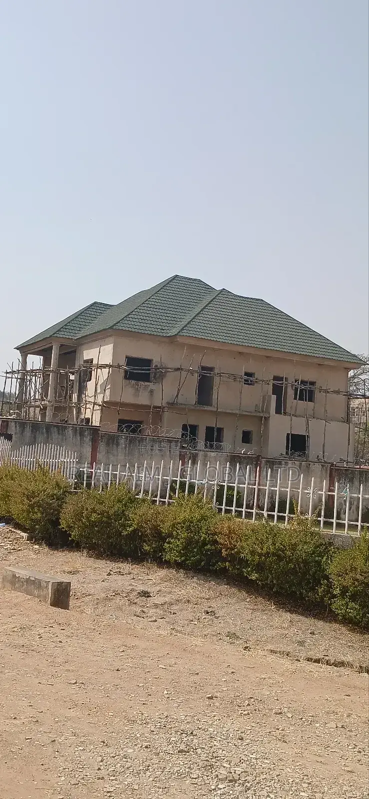 5bdrm Duplex in Jos for sale in Jos
