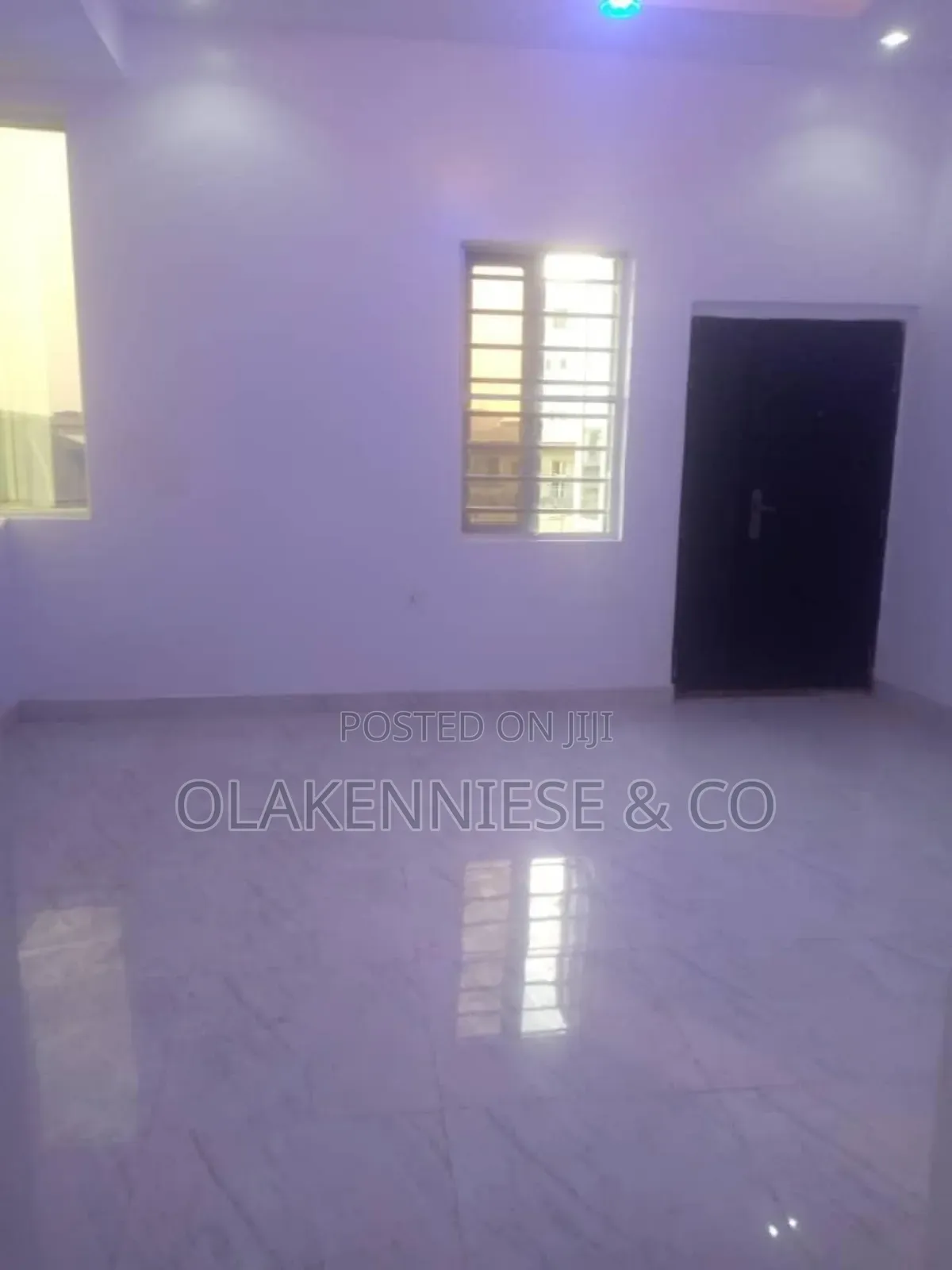 2bdrm Block of Flats in Awolowo for sale in Awolowo Way
