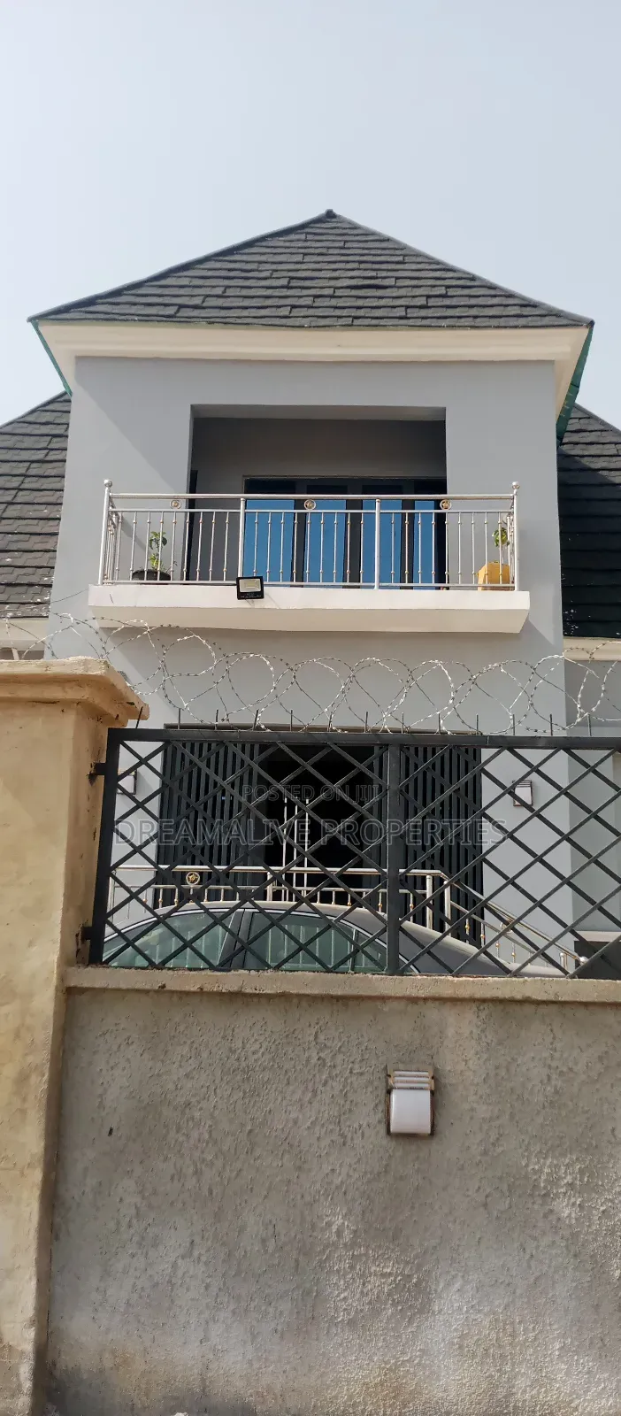 4bdrm Duplex in An Estate, Ushafa for sale in Ushafa
