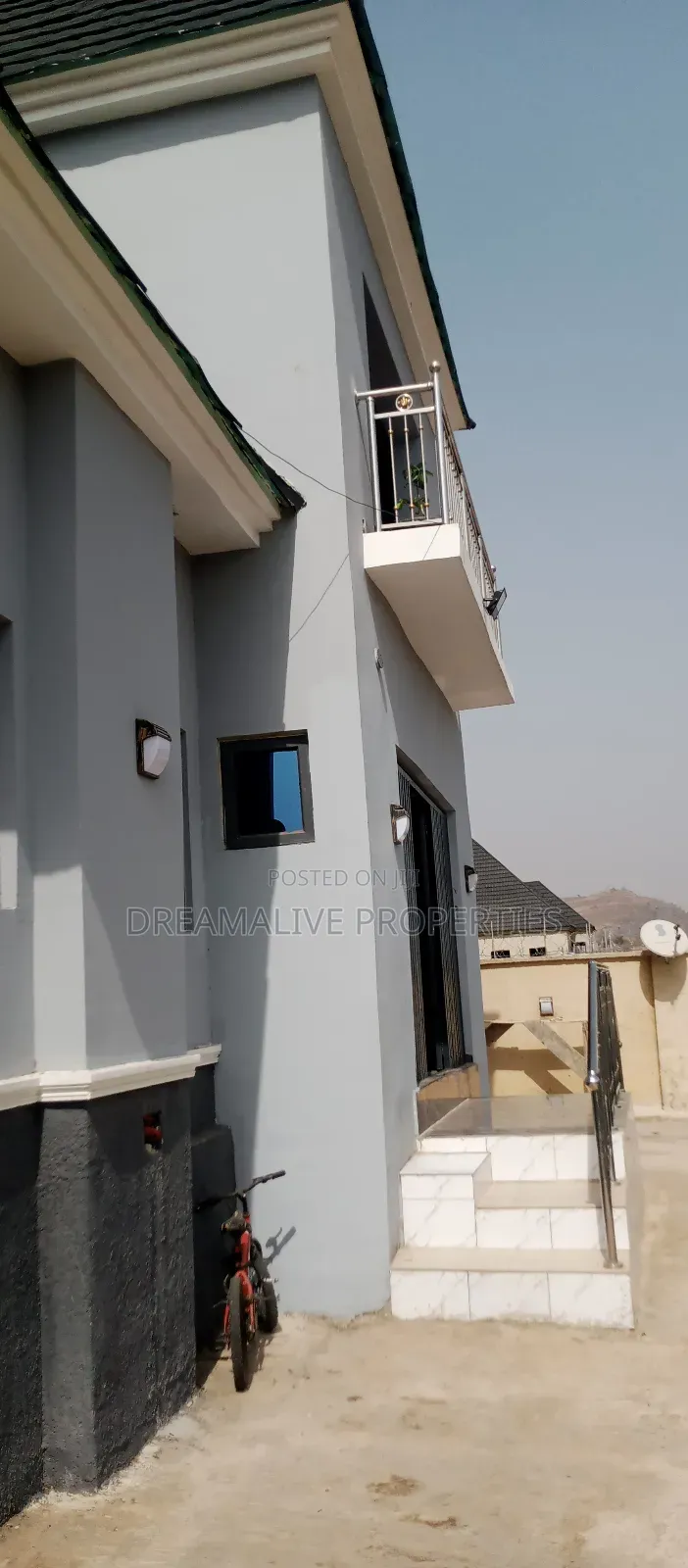 4bdrm Duplex in An Estate, Ushafa for sale in Ushafa