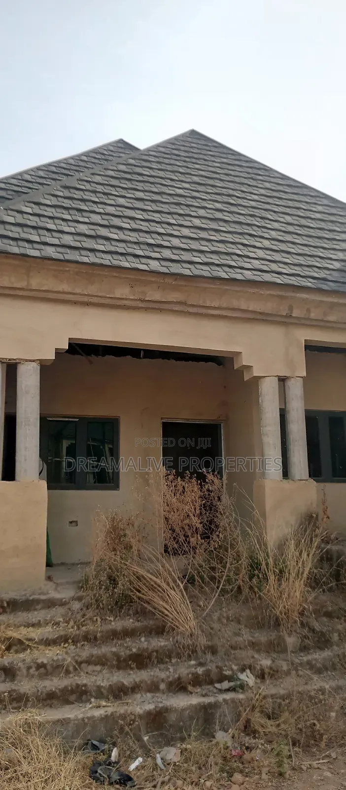 3bdrm Bungalow In Ushafa For Sale in Ushafa