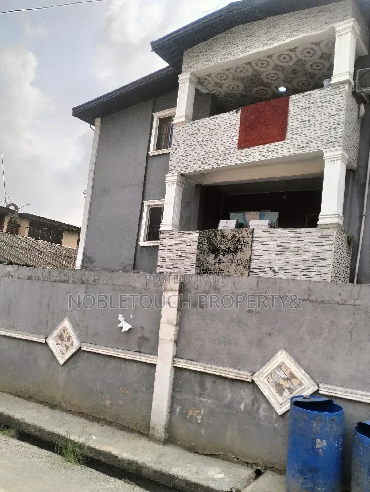 2bdrm Block of Flats in Aguda Surulere Lagos for sale in Aguda / Surulere