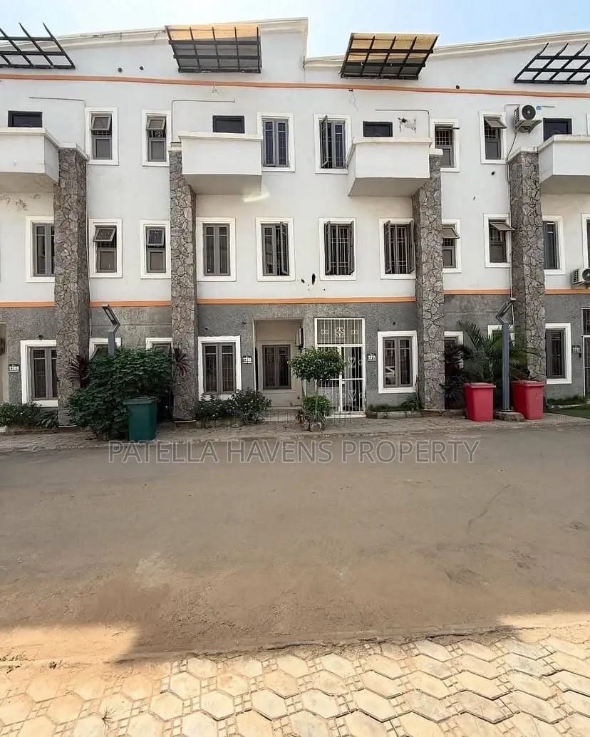 3bdrm Duplex in Jabi for sale in Jabi