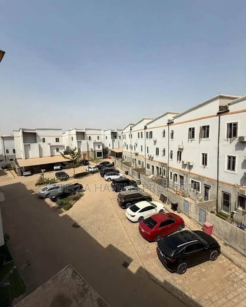 3bdrm Duplex in Jabi for sale in Jabi