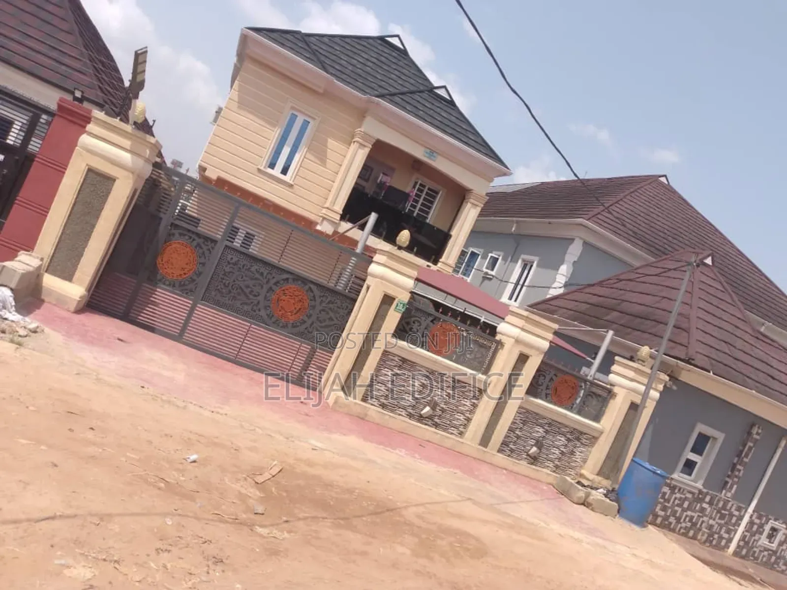 Furnished 8bdrm Block of Flats in Agbelekale,Ekoro, Abule Egba in Abule Egba