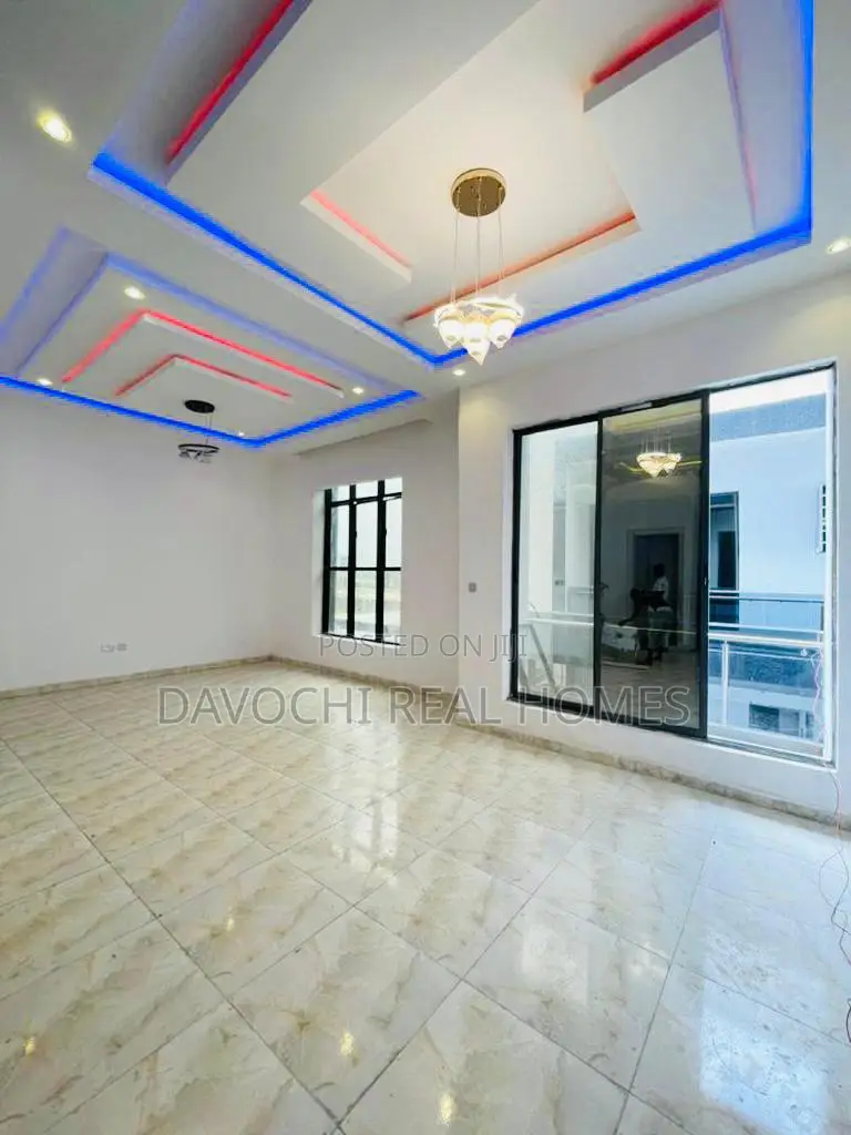 Furnished 4bdrm Duplex in Monastery Road, for rent in Sangotedo