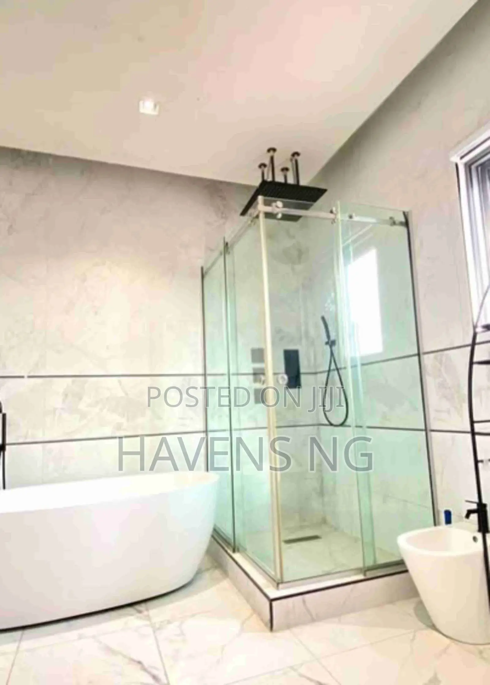 Luxury 5-Bedroom Fully Detached Home in Lekki Phase 1