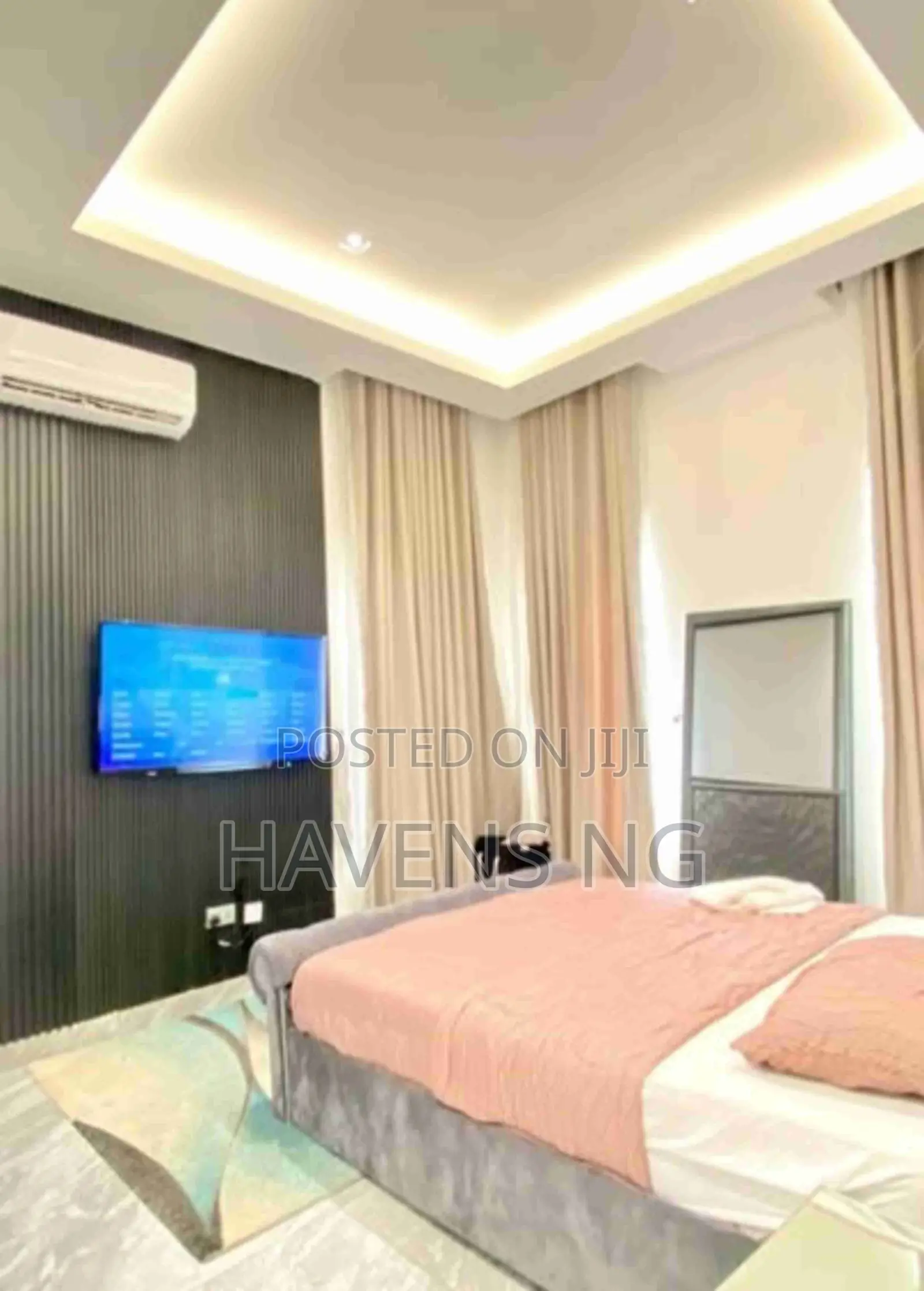 Luxury 5-Bedroom Fully Detached Home in Lekki Phase 1