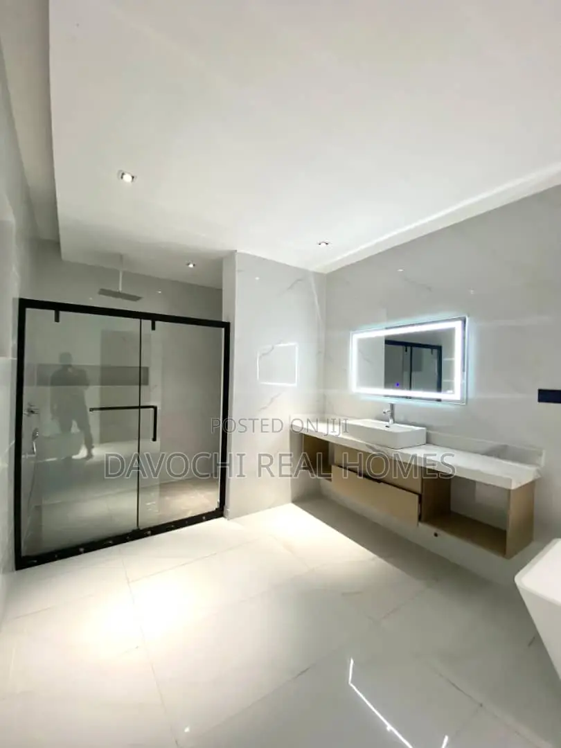 5bdrm Duplex in Lekki Phase1 for rent in Lekki Phase 1