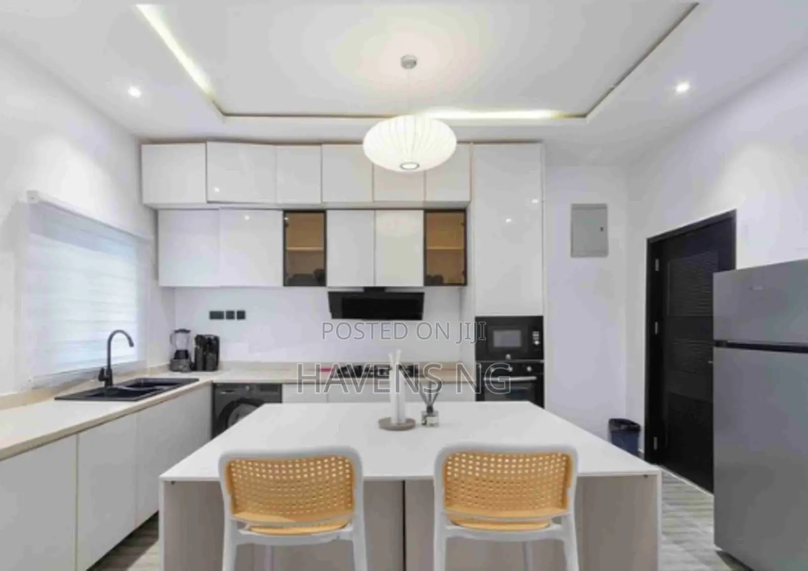 Luxurious Cozy 2-Bedroom Apartment in Lekki Phase 1