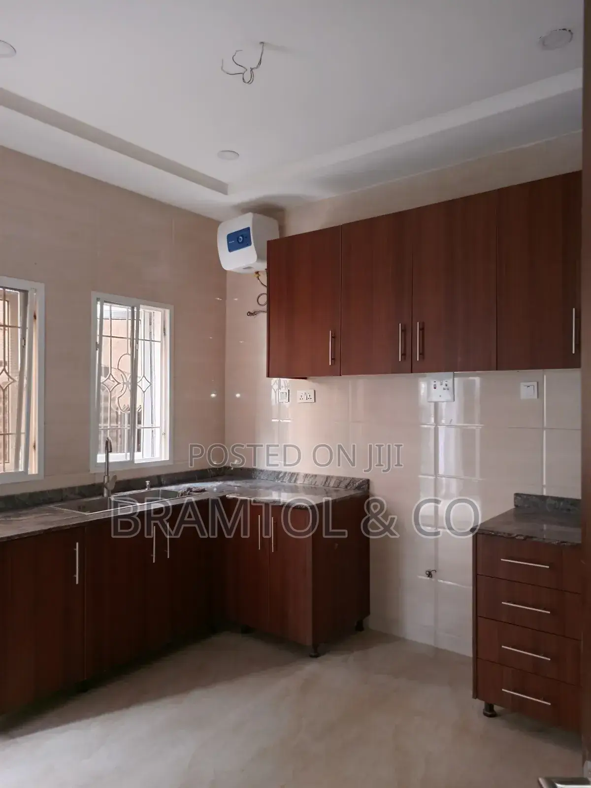 4bdrm Townhouse / Terrace in Wuye for rent in Wuye