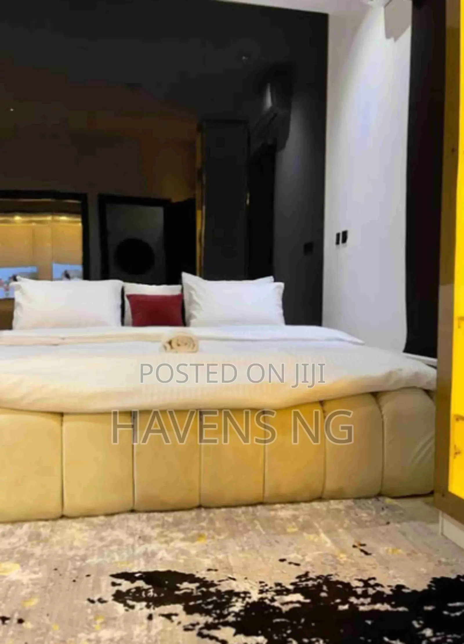 1-Bedroom Apartment With Cinema PS5 in Ikate