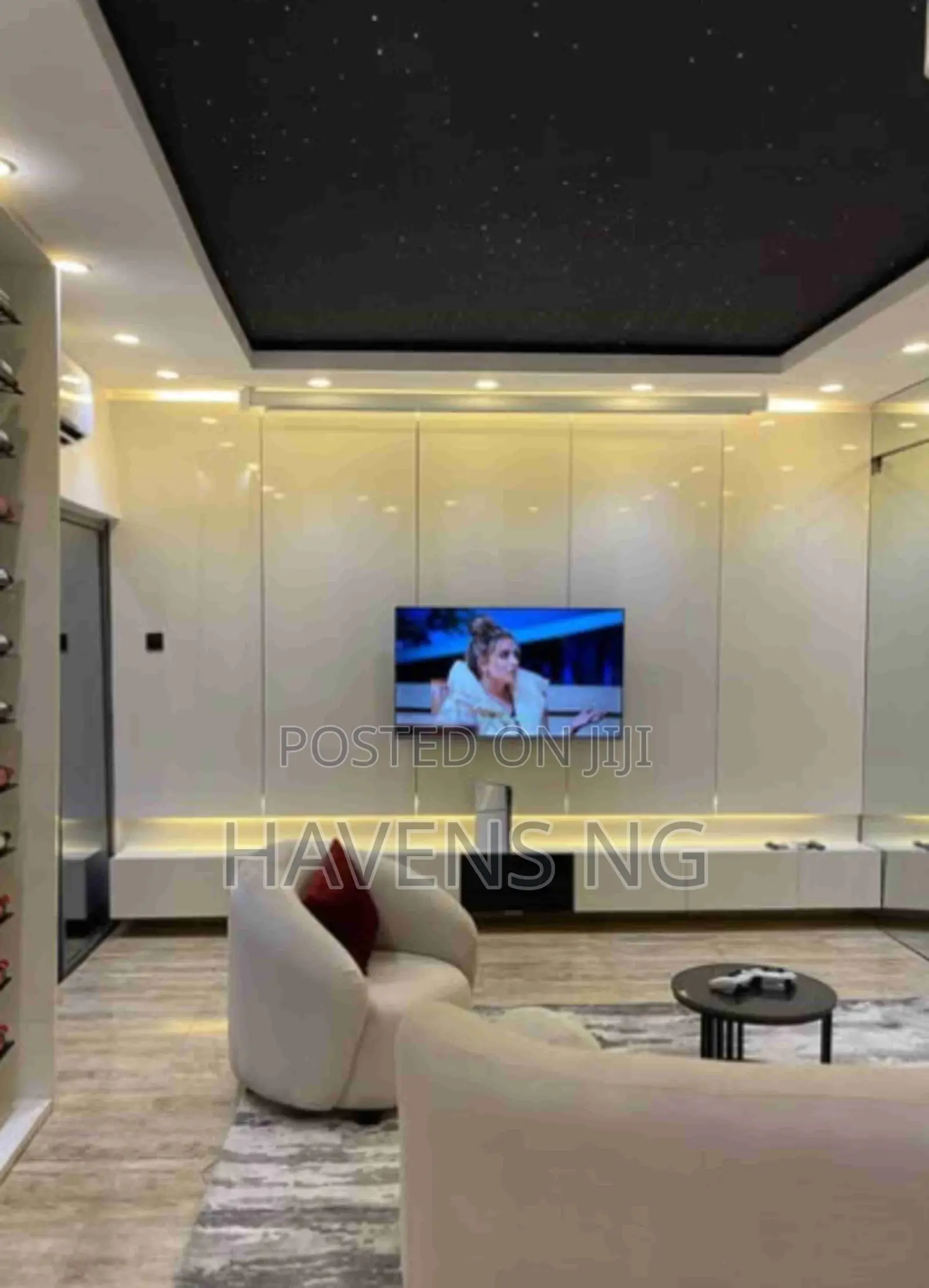 1-Bedroom Apartment With Cinema PS5 in Ikate