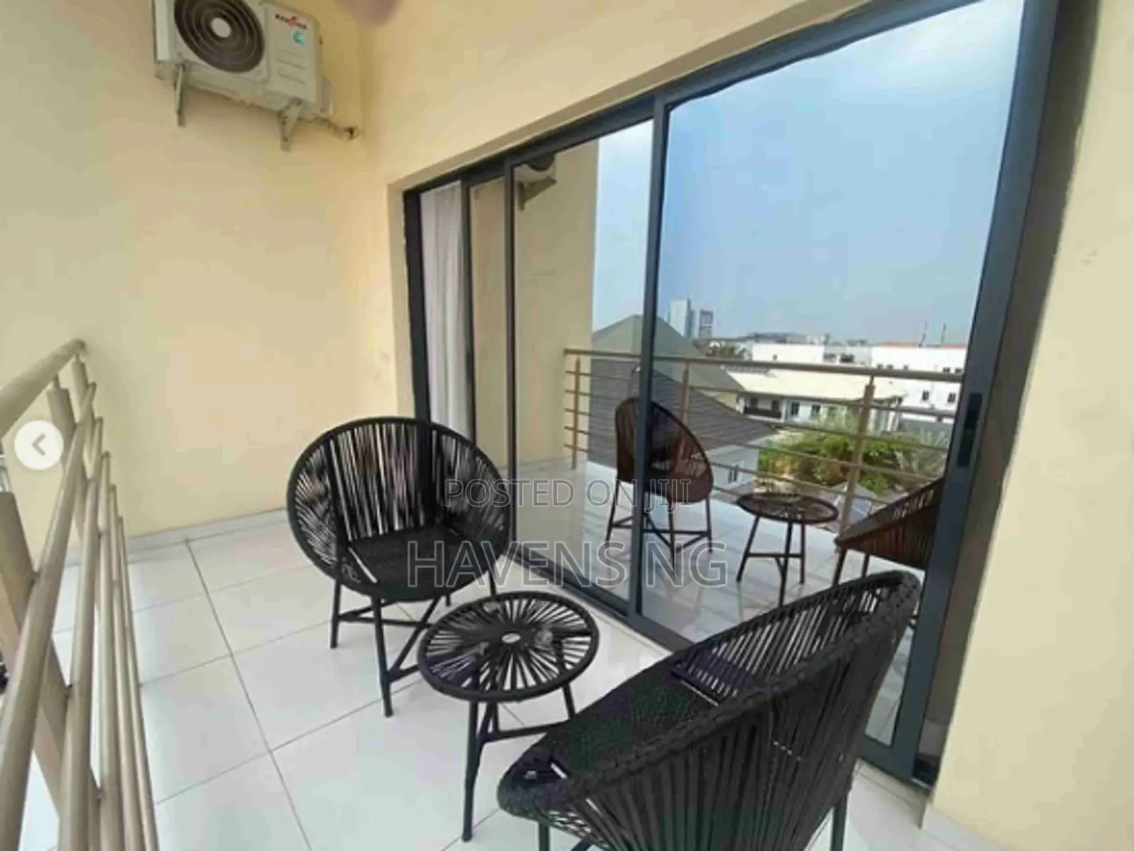 Stylish 2-Bedroom Apartment in Lekki Phase 1