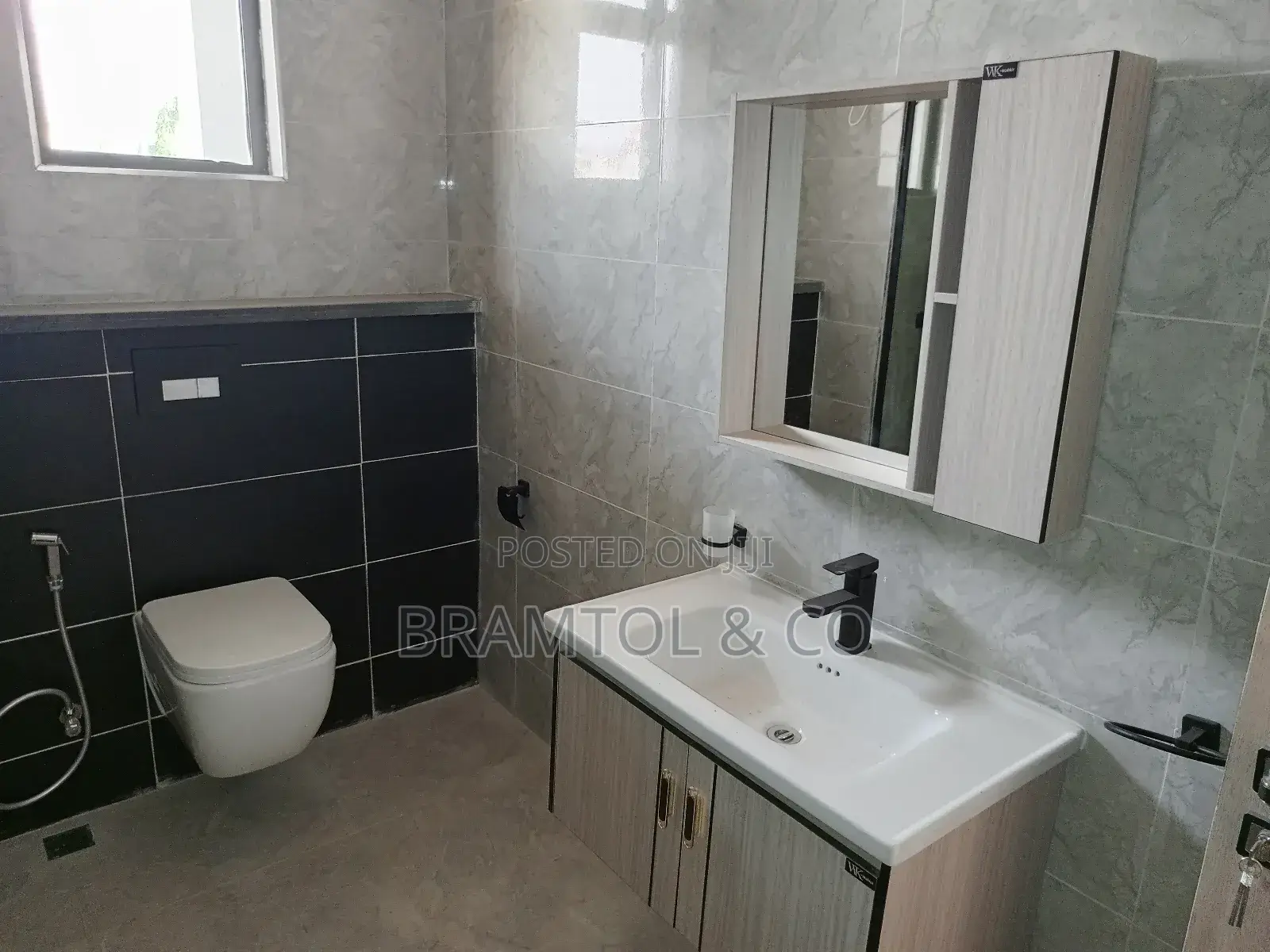 4bdrm Townhouse/Terrace in 600, Wuse 2 for Sale in Wuse 2