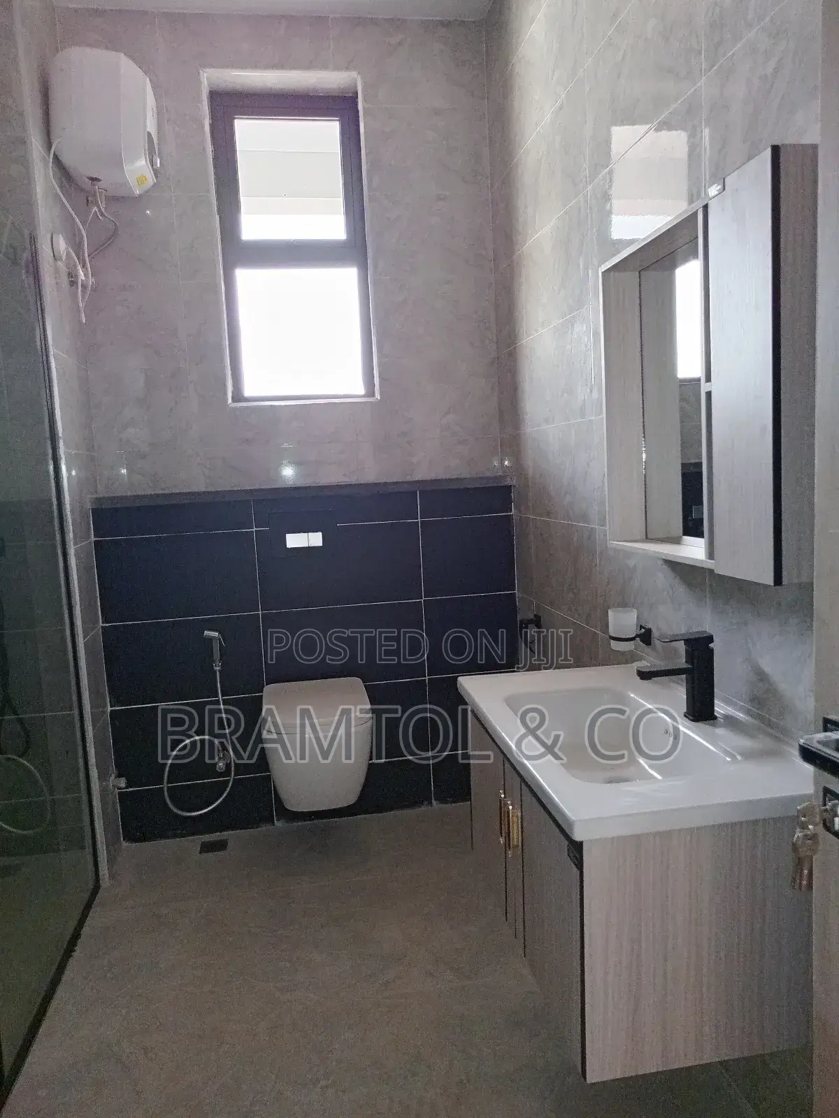 4bdrm Townhouse/Terrace in 600, Wuse 2 for Sale in Wuse 2
