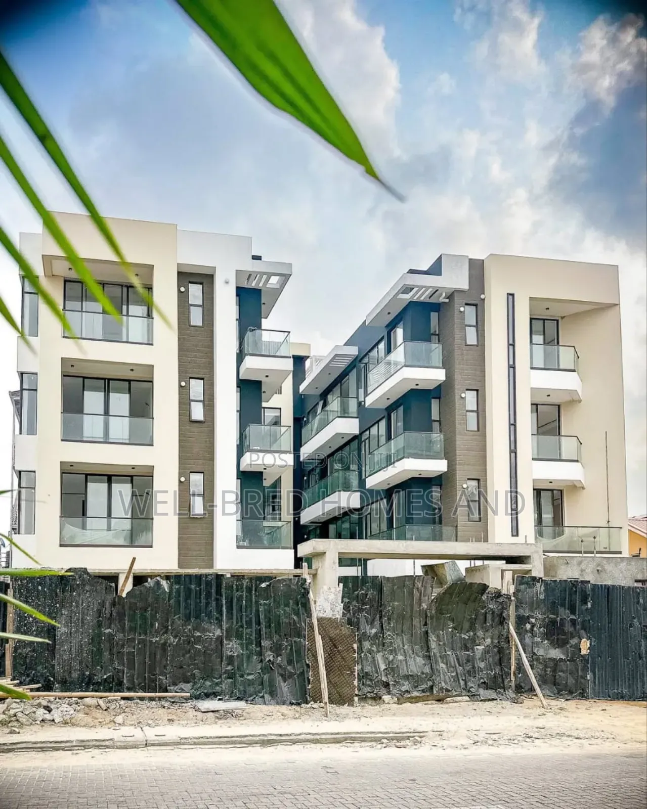 3bdrm Apartment in Lekki Phase 1 Lagos for sale in Lekki Phase 1