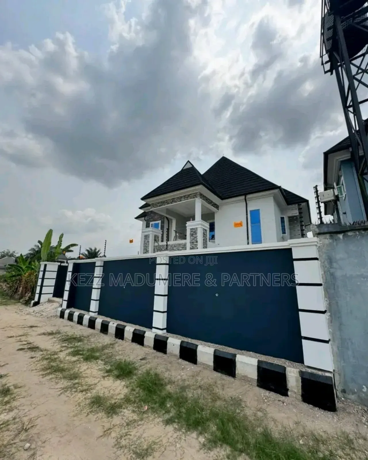 4bdrm Duplex in Off Nta Road, for sale in Port-Harcourt