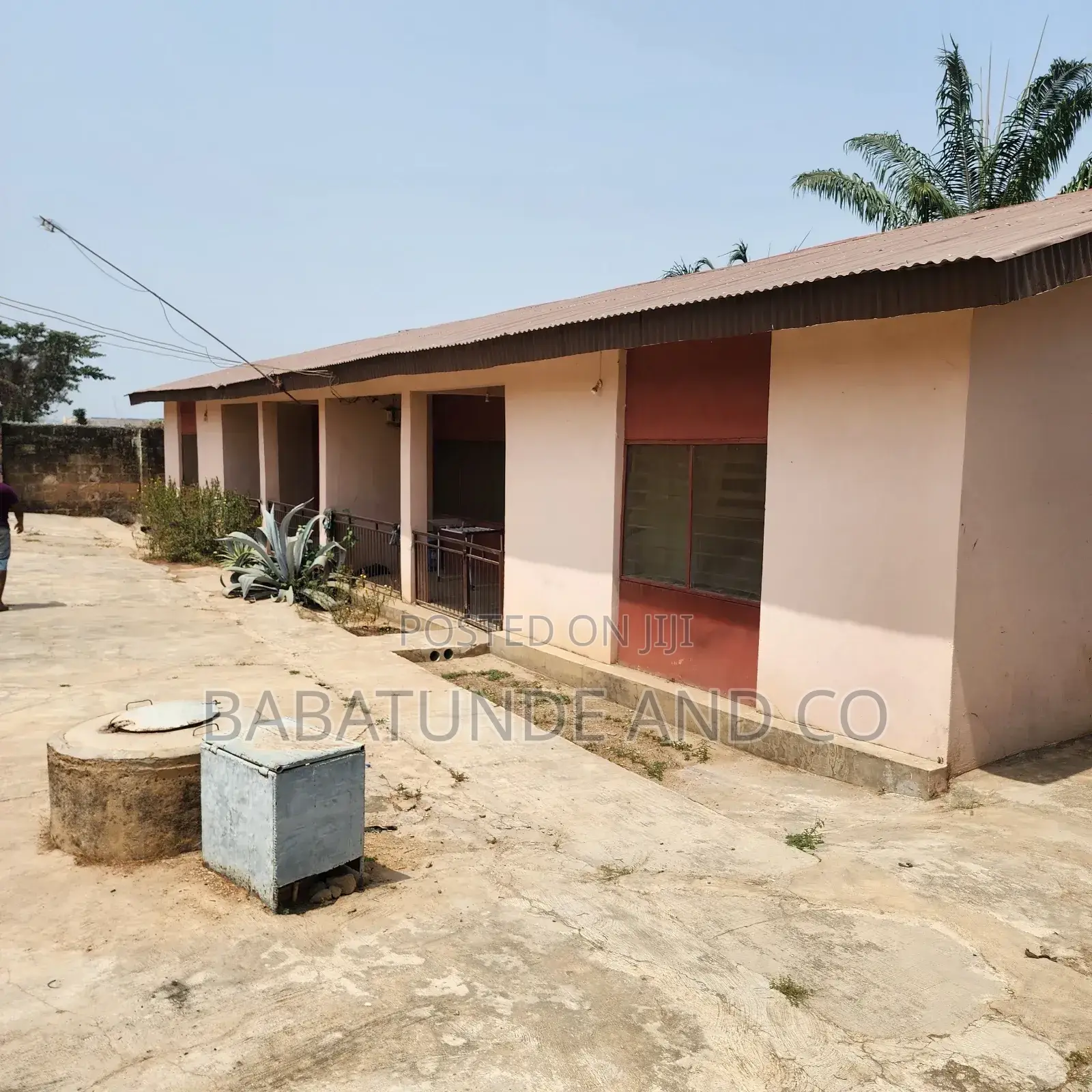 3bdrm Block of Flats in Moniya for sale in Moniya