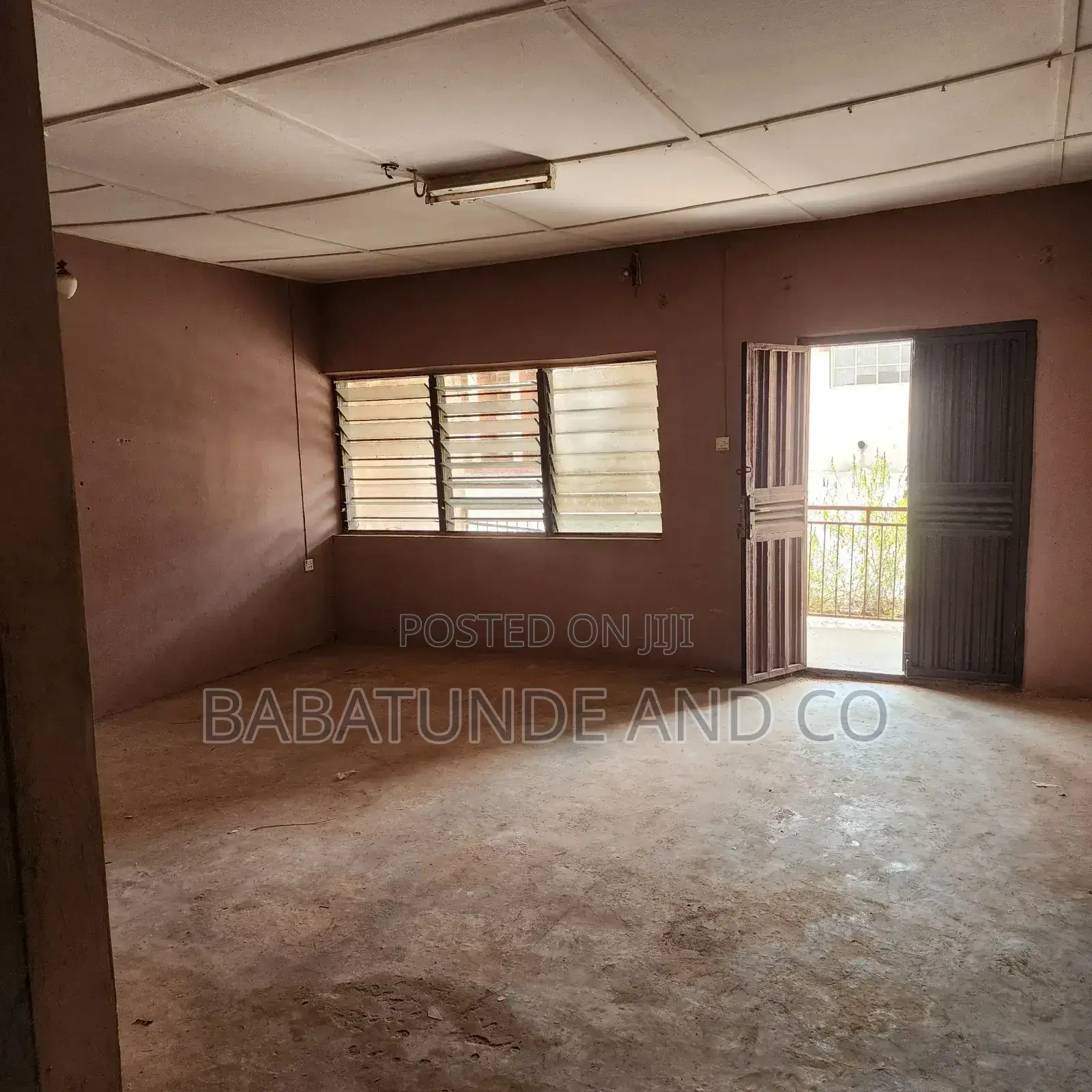 3bdrm Block of Flats in Moniya for sale in Moniya