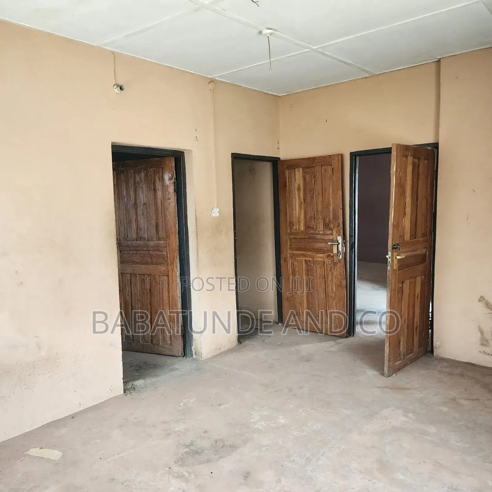 3bdrm Block of Flats in Moniya for sale in Moniya