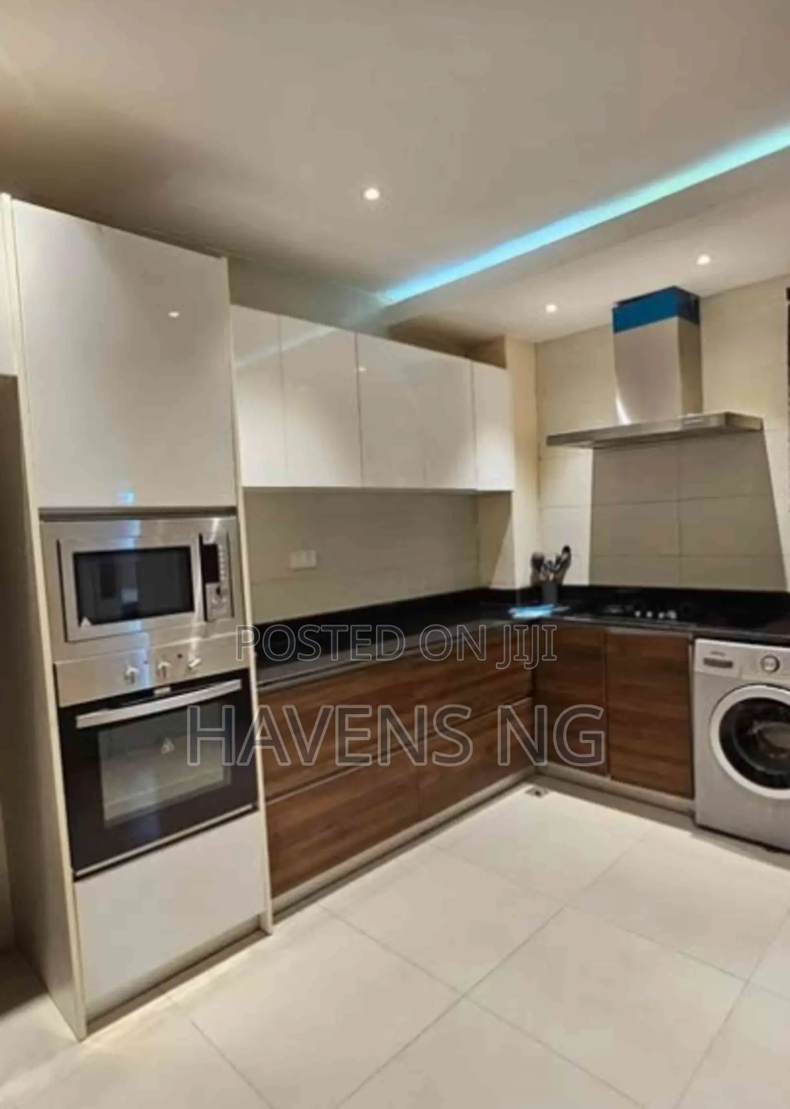 HAZEL - Luxe 2-Bedroom Apartment With PS5 in Lekki Phase 1