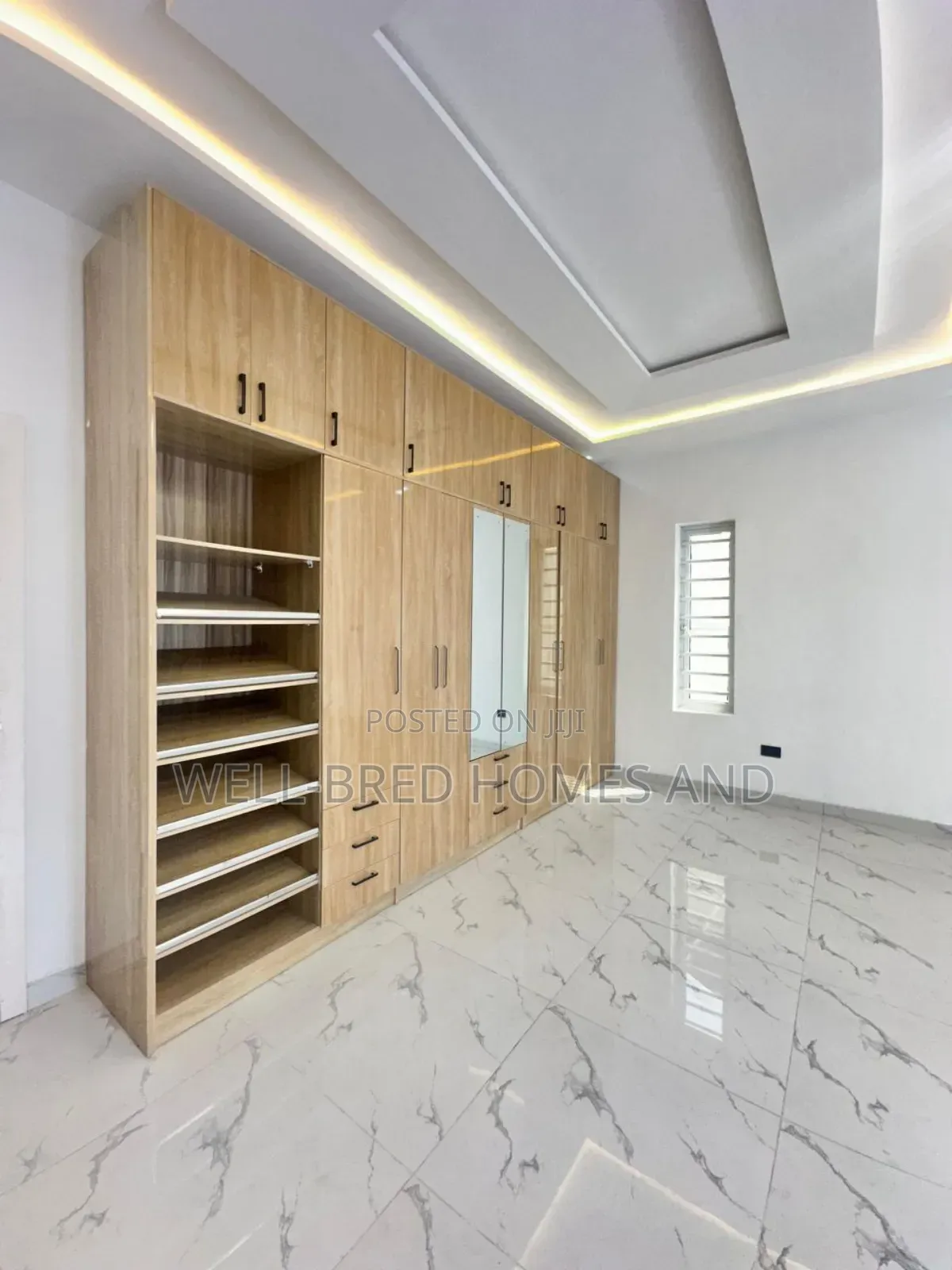 5bdrm Duplex in Lekki County for sale in Lekki