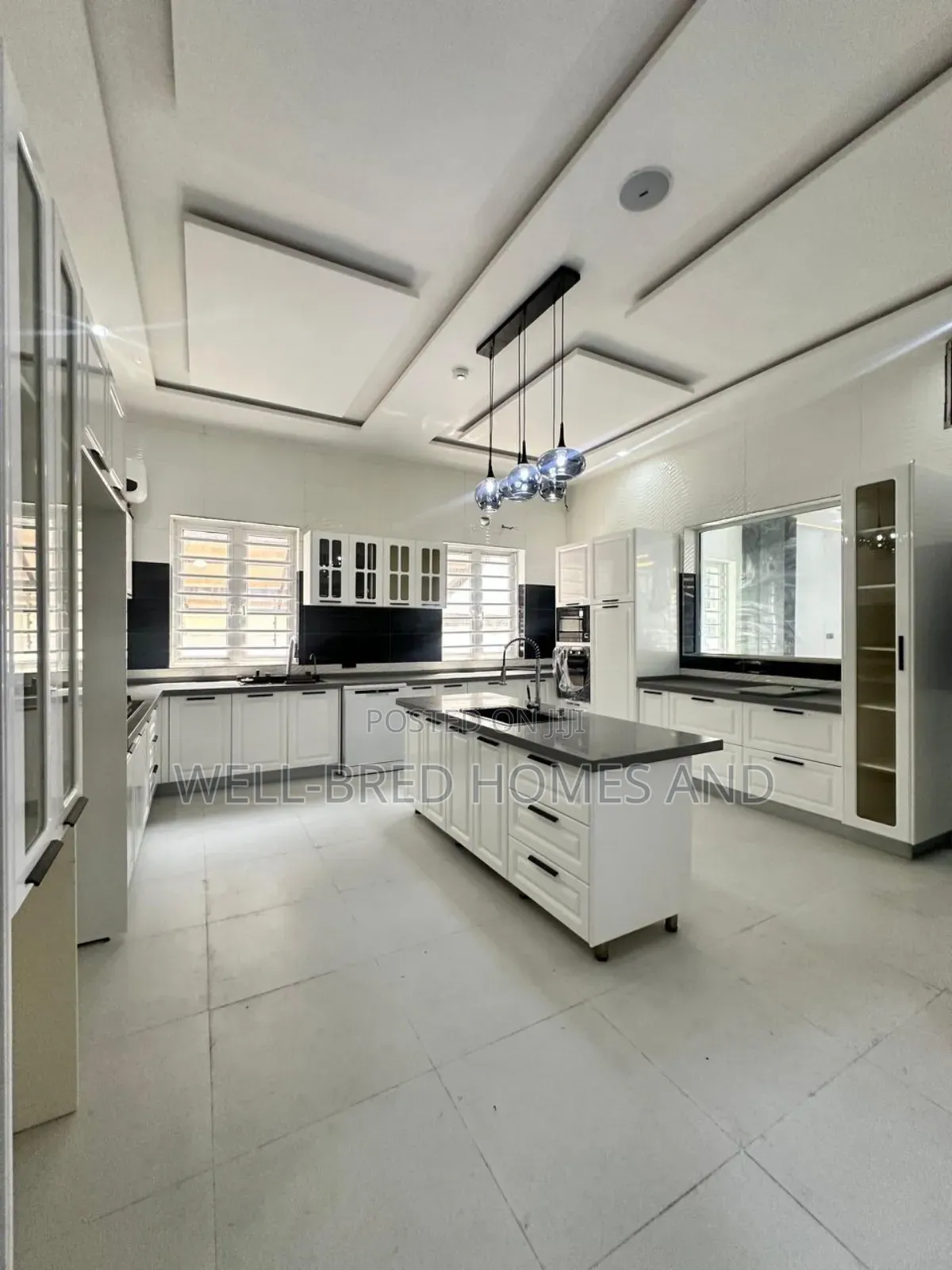 5bdrm Duplex in Lekki County for sale in Lekki