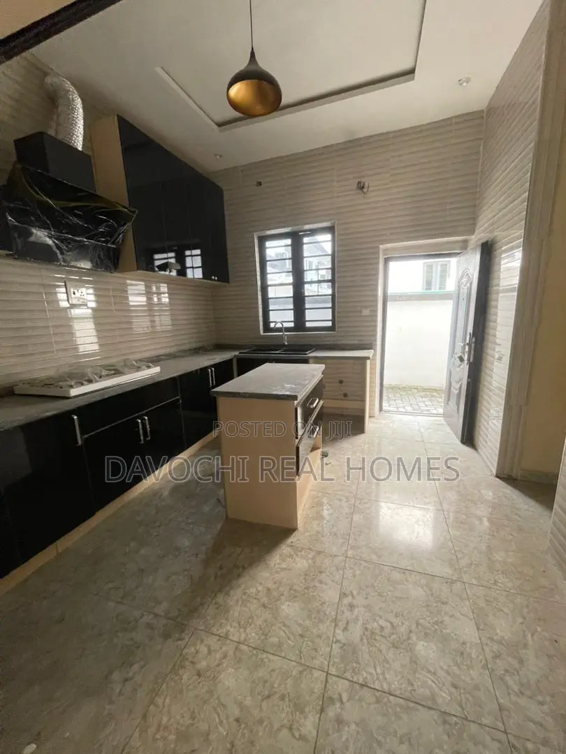 4bdrm Duplex in Orchid Road, Lekki for rent in Lekki Phase 1