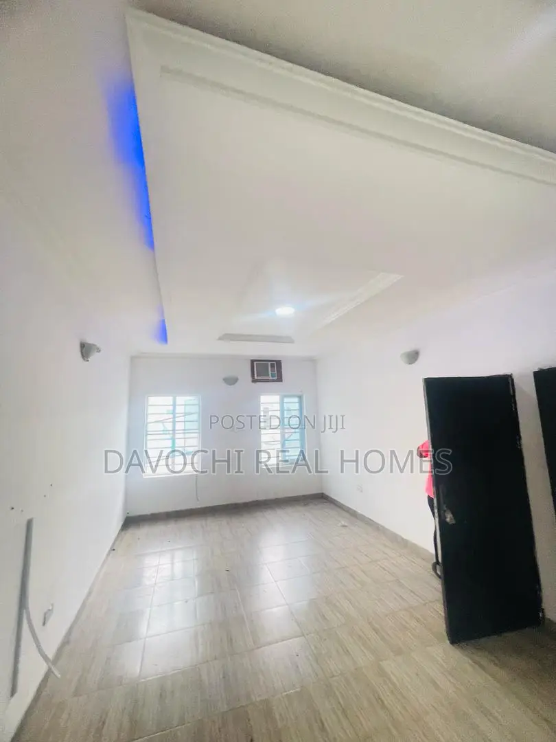 2bdrm Apartment in Ikota, Lekki for rent in Ikota