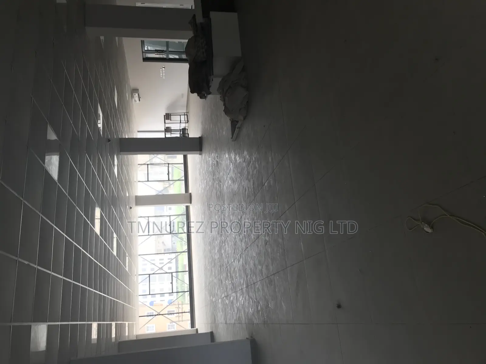 Open Space Showroom for Rent at Ikate in Ikate