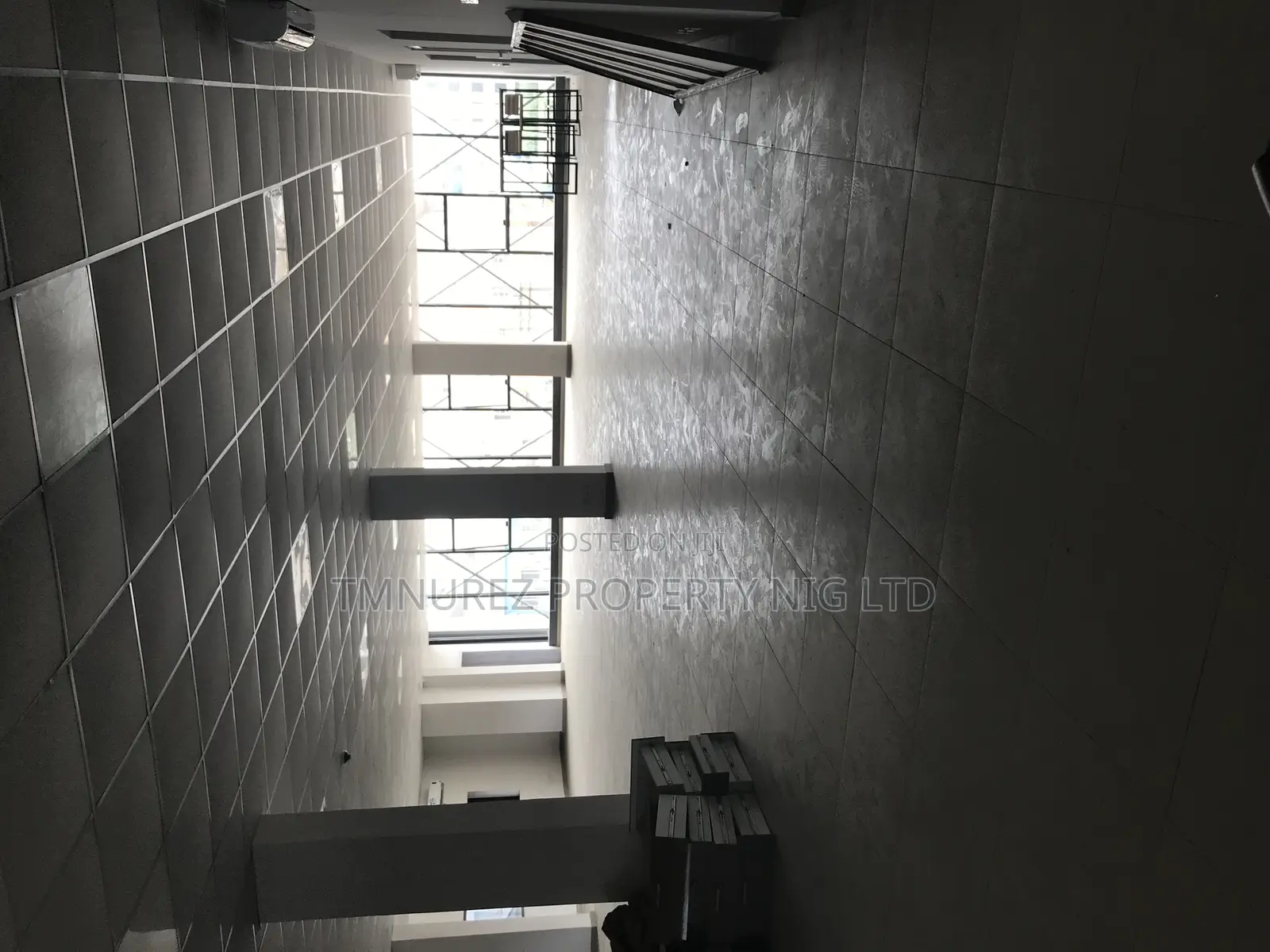 Open Space Showroom for Rent at Ikate in Ikate