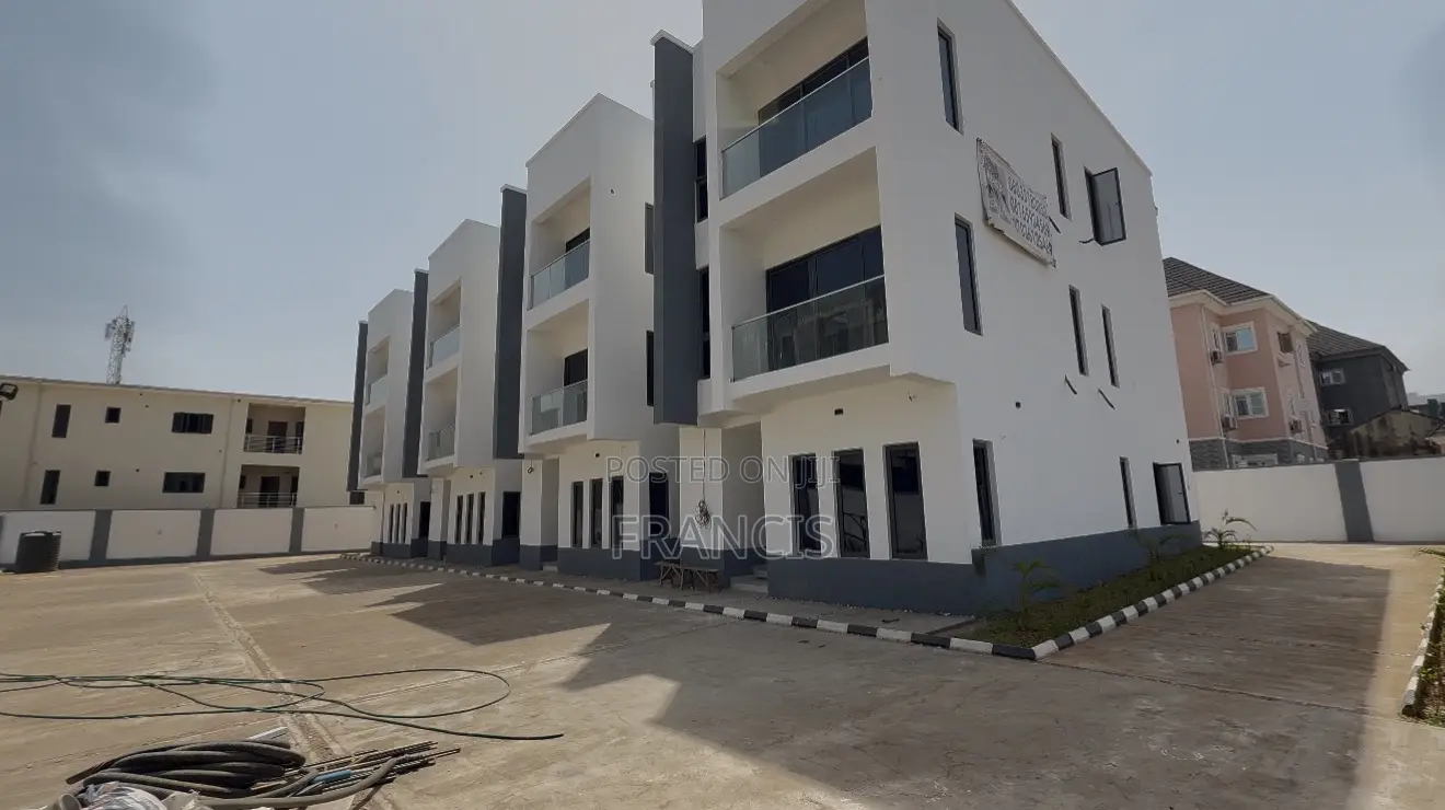 4bdrm Townhouse/Terrace in Jahi for sale in Jahi