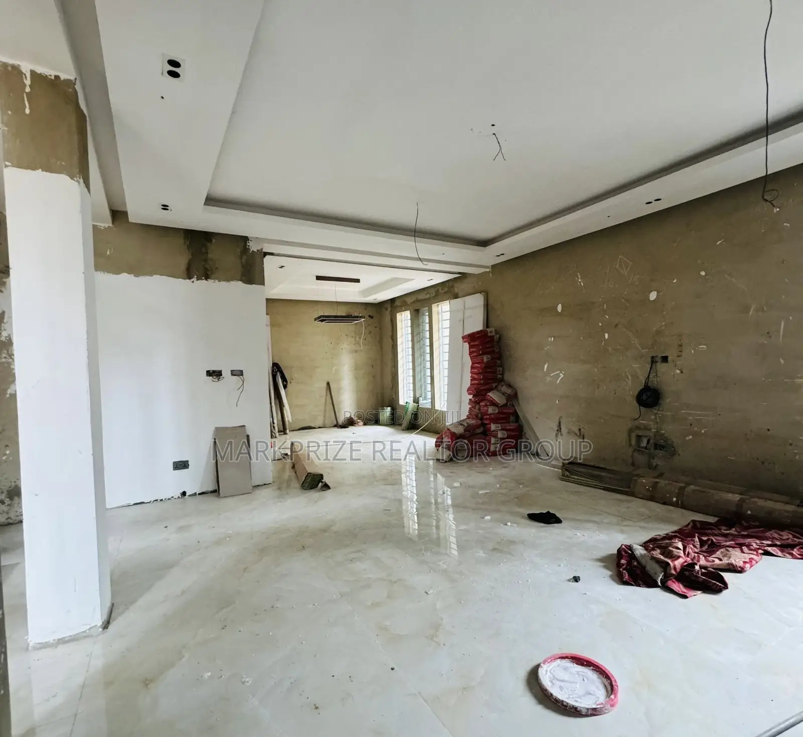5bdrm Duplex in Adeniyi Jones Ikeja for sale in Adeniyi Jones