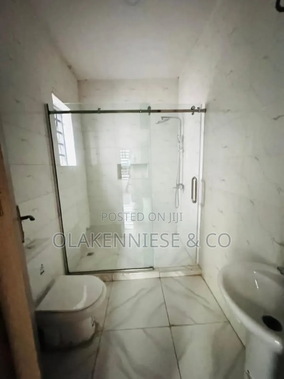 5bdrm Duplex in Ikeja for sale in Ikeja GRA