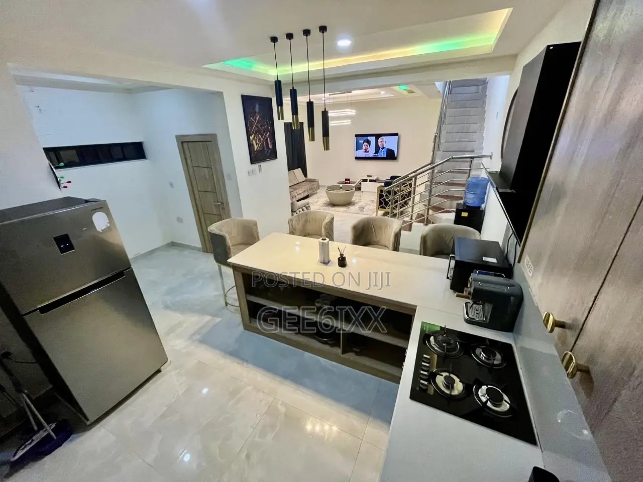 3 Bedroom Duplex With 2 Living Rooms, Rooms Are Spacieuse in Lekki Phase 1