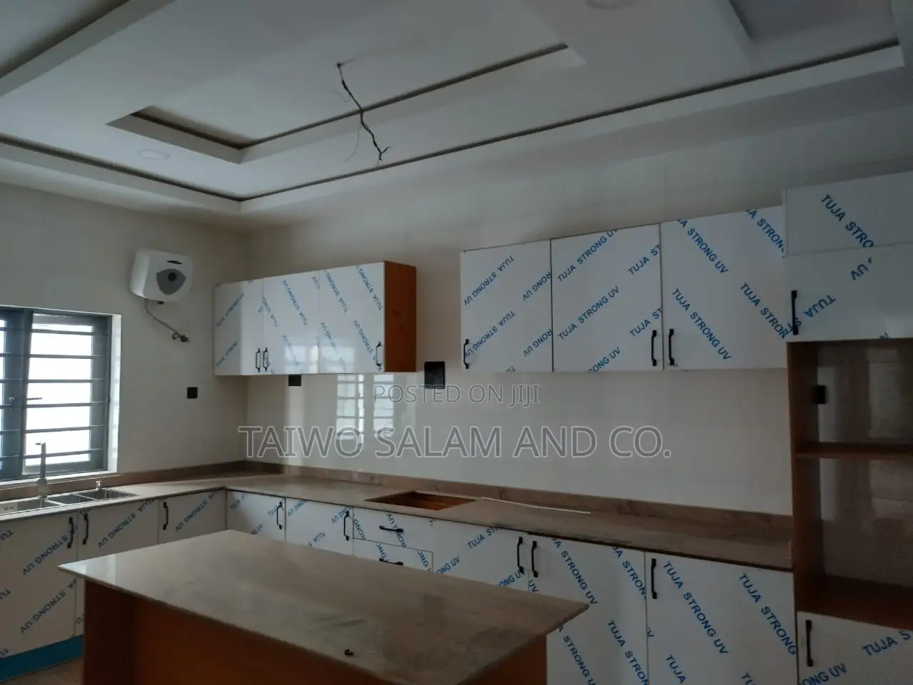 4bdrm Duplex in Basorun for sale in Basorun