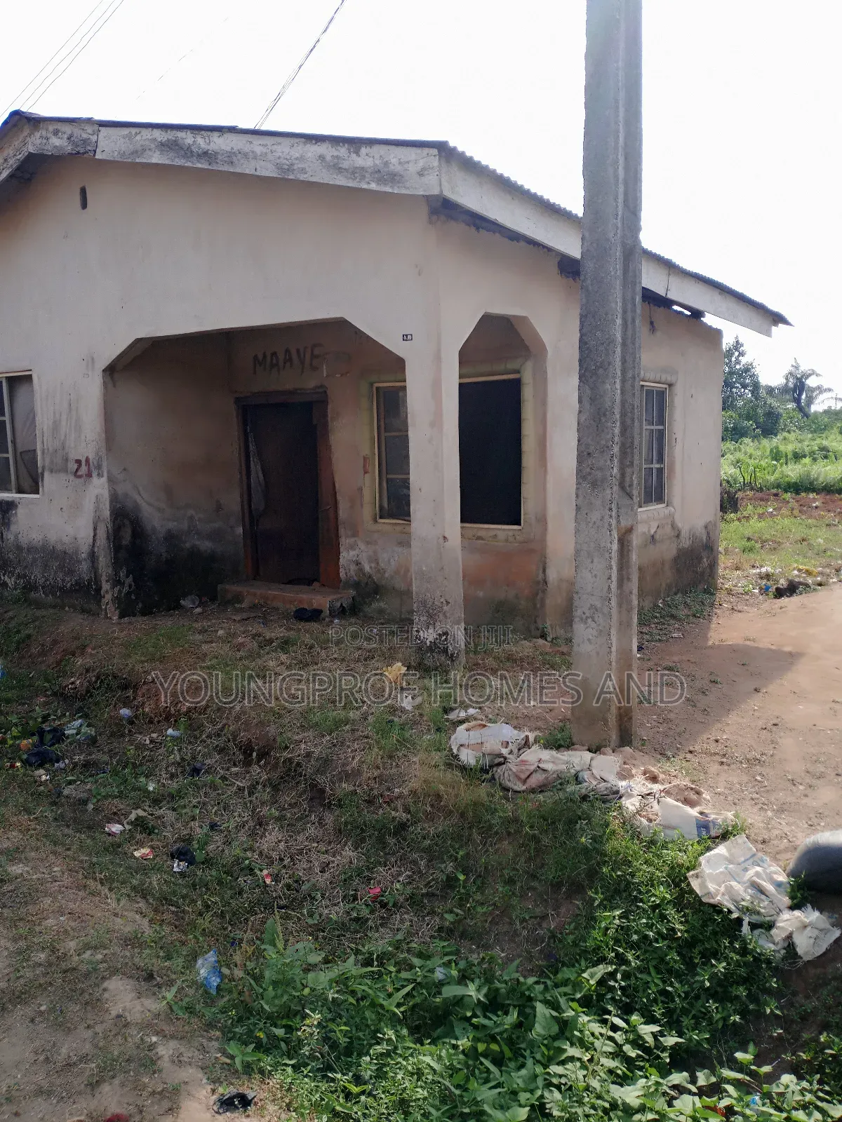 Halfplot of Land at Fatoki Isuti Road Igando in Igando / Ikotun/Igando