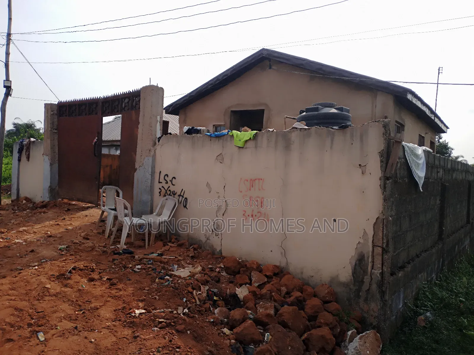 3bdrm Bungalow in Igando / Ikotun/Igando for sale in Igando / Ikotun/Igando