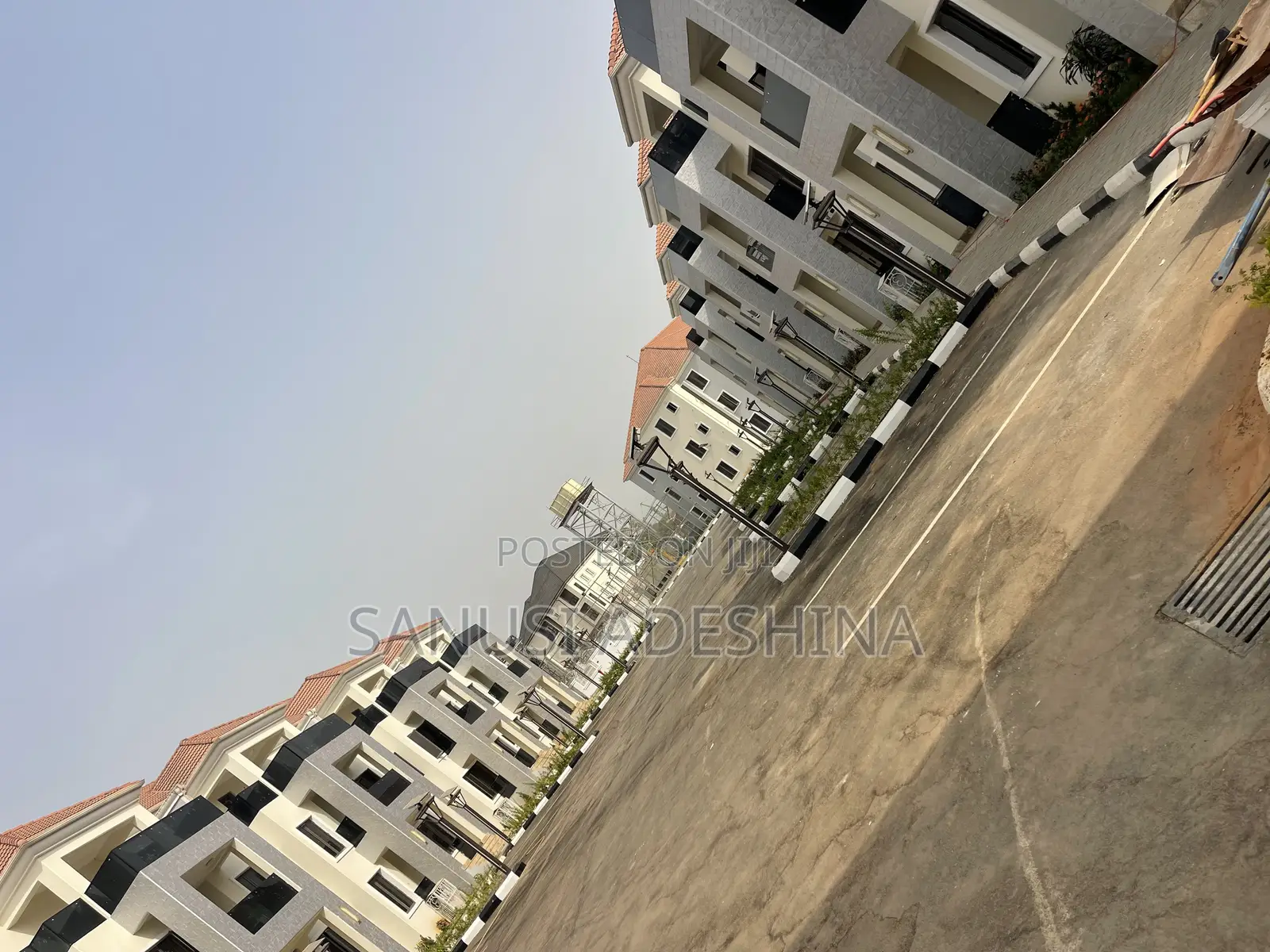 4bdrm Townhouse/Terrace in Fct Abuja Nigerian, Life Camp for sale in Life Camp