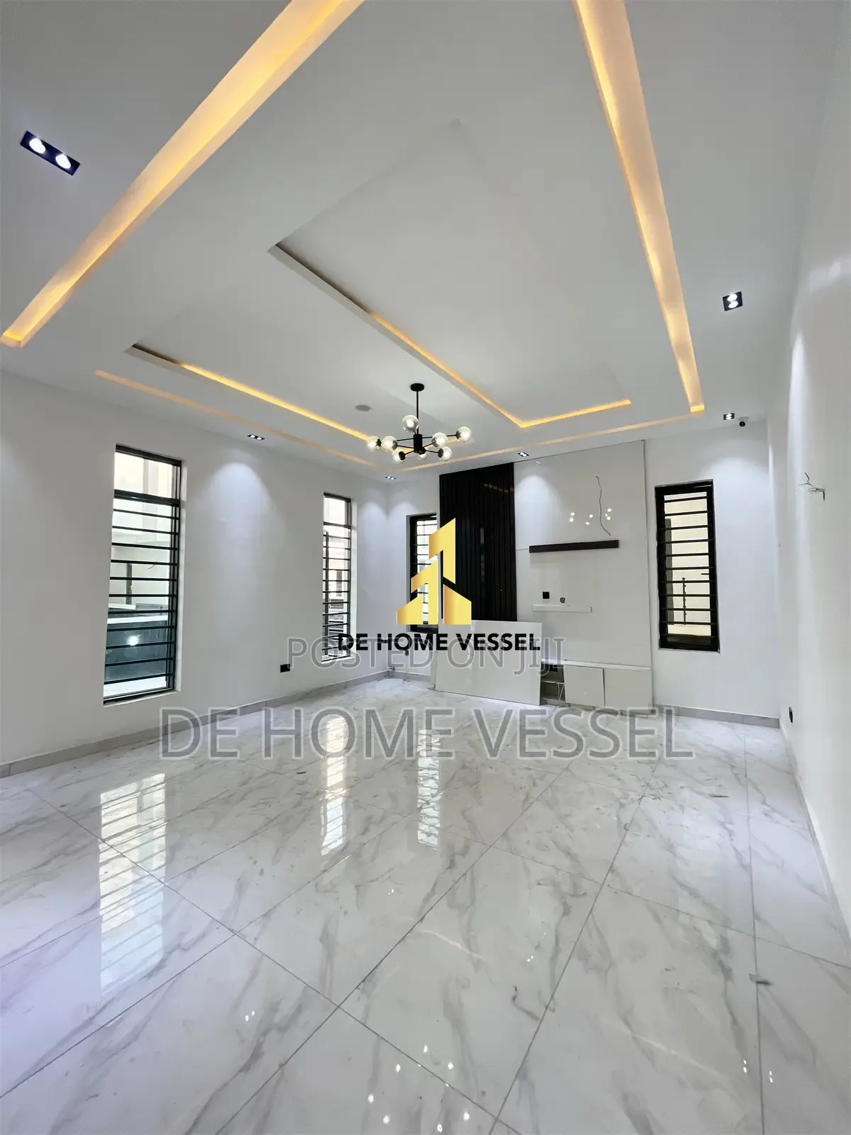 4bdrm Duplex in Idado for sale in Idado