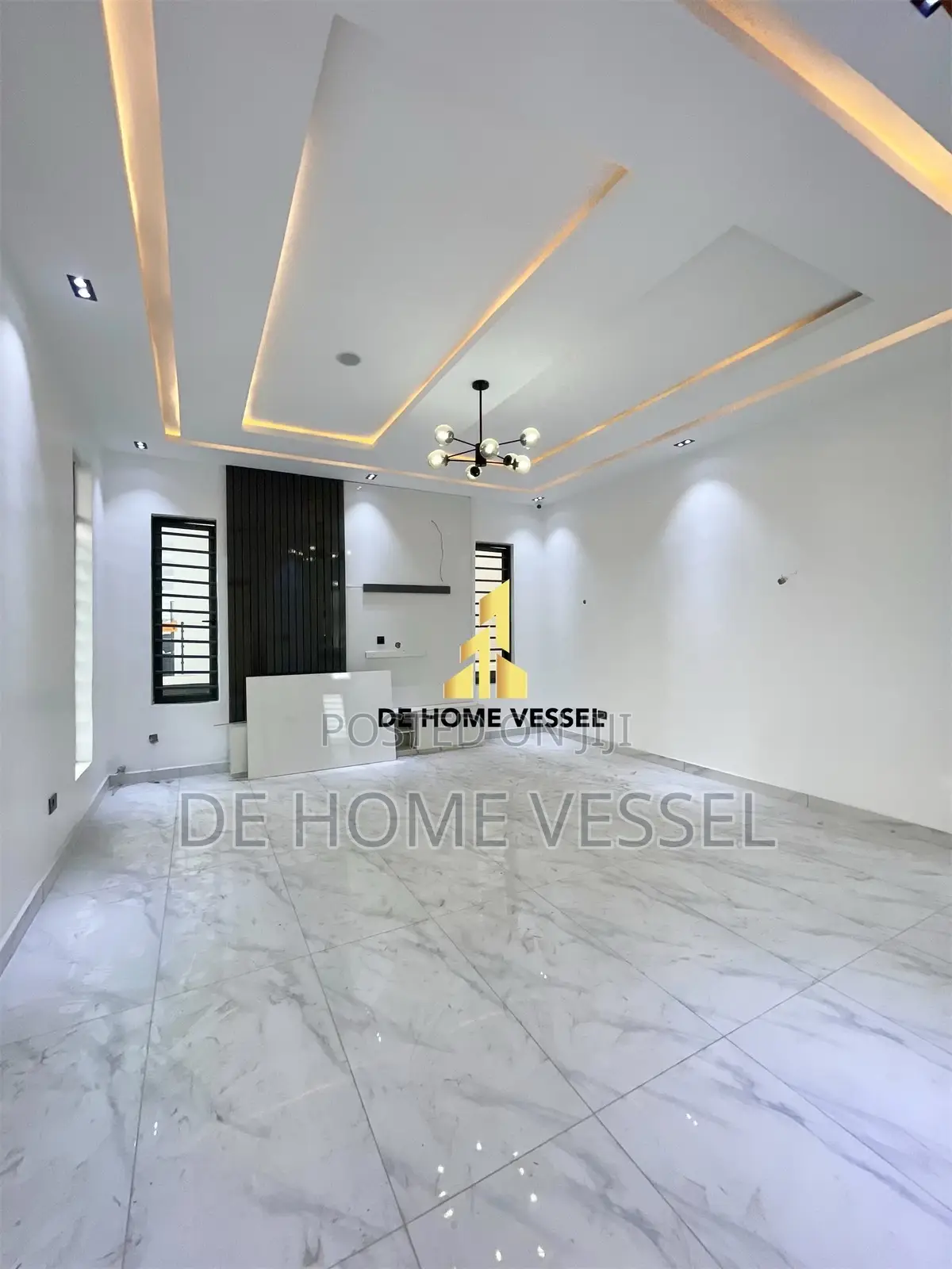 4bdrm Duplex in Idado for sale in Idado