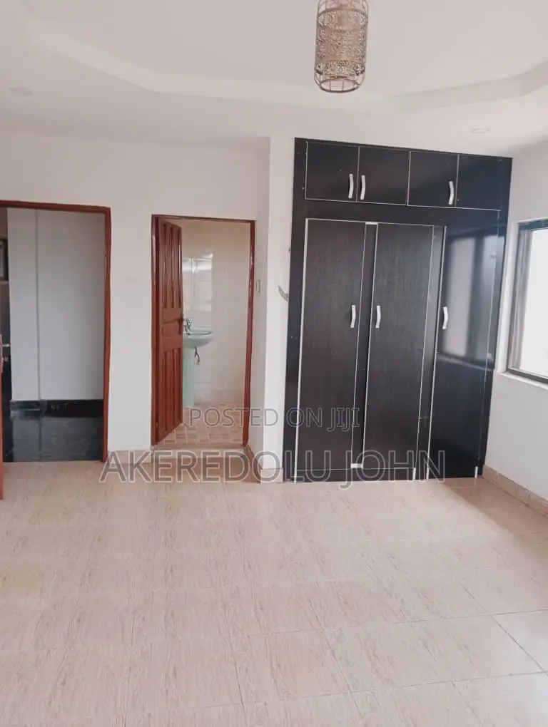 4bdrm Block of Flats in Zone 1 / Wuse for sale in Zone 1 / Wuse