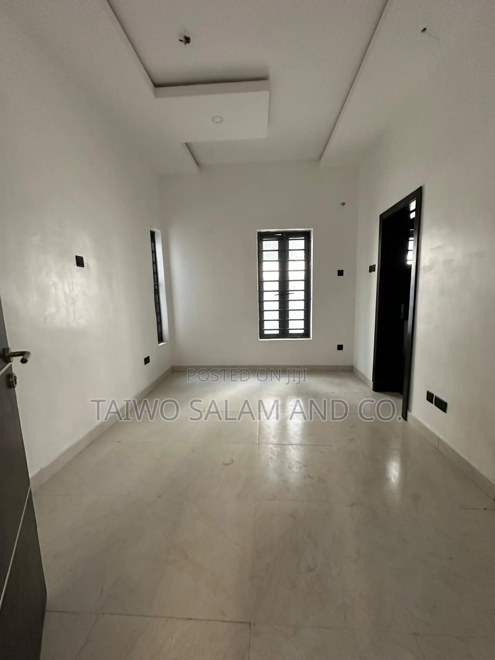 4bdrm Duplex in Basorun for sale in Basorun