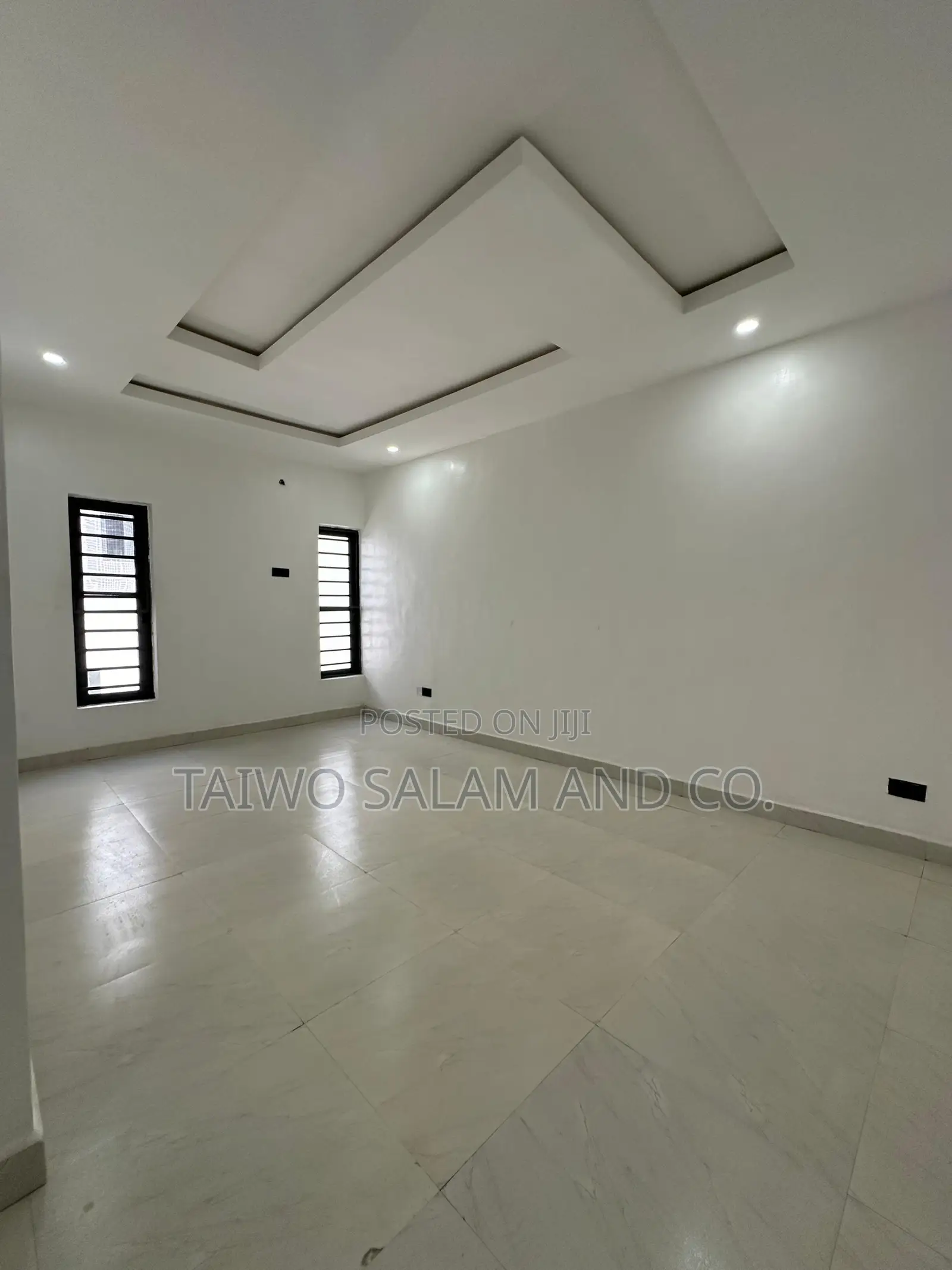 4bdrm Duplex in Basorun for sale in Basorun
