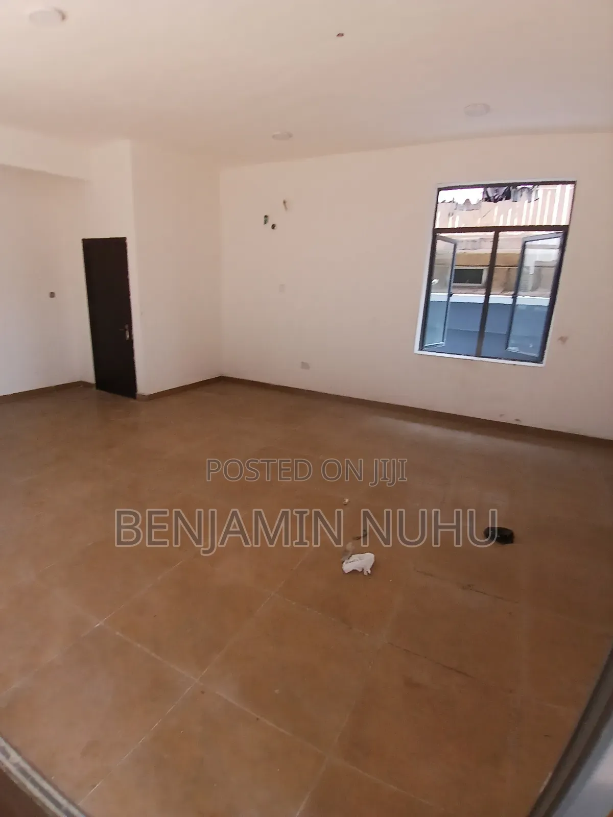 A Newly Built Shop or Office Space for Sale Rent in Lekki Phase 1