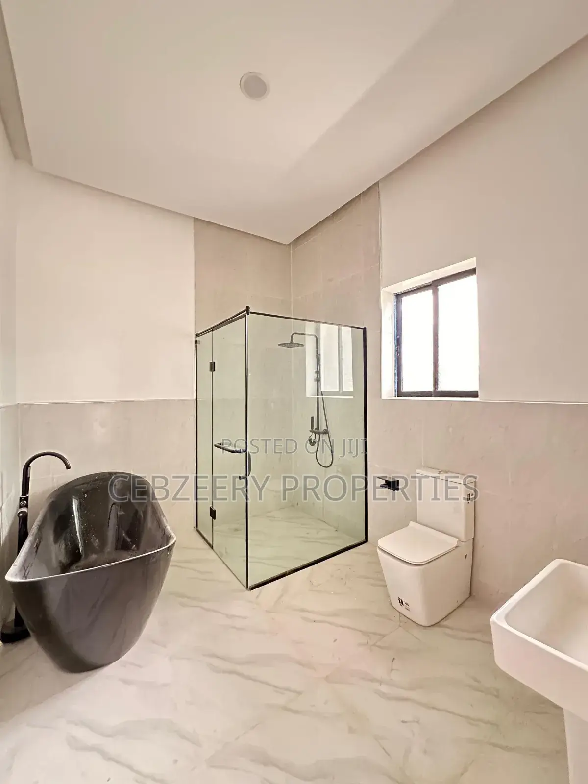 5bdrm Duplex in Old Ikoyi for sale in Old Ikoyi
